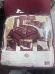 Comforter Set By Lifestyles Naples Queen. Fixed Price $54.00.