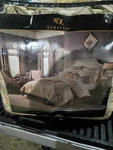 Veratex Voltaire King Comforter Blanket + 2 Size Pillow Shams. Fixed Price $125.00.