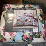 Hallmart Collectibles Ambrosia 3-PC. Reversible Full/queen Comforter Set 4103634. Fixed Price $45.00.