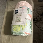 The Big One Reversible Quilt Set Full/queen Pink Palm Floral Nature. Fixed Price $15.00.