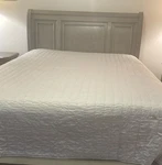 Max Studio Rn# 128377 - 88 92 Full/queen Comforter. Fixed Price $30.00.