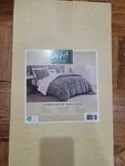 Woolrich Reversible Comforter Set Ultra Soft Plush To Sherpa Down Alternative.... Fixed Price $59.99.