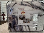 Hiyoko Queen Size Lion Mink Blanket Super Soft Cozy Warm Reversible Bed. Fixed Price $64.00.