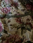 Chaps (ralph Lauren) "rosemont"floral Queen Reversible Comforter Set. Fixed Price $70.00.