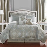 Queen 4 Piece Comforter Set Brand Waterford New. Fixed Price $100.00.