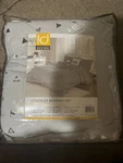 Intelligent Design Coverlet Bedding Set Twin/twin Xl 4-PIECE. Fixed Price $70.00.