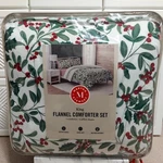 Martha Stewart Cotton Flannel 3 Piece King Size Comforter Set 108" X 96" Holly. Fixed Price $160.00.