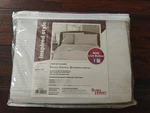 Better Homes And Gardens Wrinkle Free Set Full Bed 100% Cotton. Fixed Price $15.00.
