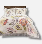 Lush Decor White Floral Aster 3-PIECE Quilt Set, King Size. Fixed Price $105.30.