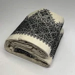 Banana Republic Heirloom Embroidery Duvet Cover King 108"W X 96"L Black/cr. Fixed Price $224.00.