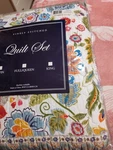 Geneva Full Quilt Set New. Fixed Price $79.00.