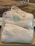 Dreamland Full/ Double Mulberry Silk Comforter - All Season. Fixed Price $39.99.