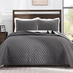 Exclusivo Mezcla Ultrasonic Reversible 3 Piece Full Queen Size Quilt Set With. Fixed Price $42.01.