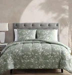 Hallmart Collectibles Wallis 3-PC. Comforter Set Full/queen. Fixed Price $50.00.