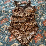 New Womens Jones York Pc Swim Suit W/ Leopard Print Brown Gold Size 14. Fixed Price $34.99.