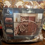 Fairfield Square Collection Odyssey Scroll Reversible 8 Pc. Comforter Full. Fixed Price $60.00.