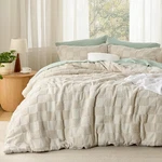 3PCS King Size Beige Boho Tufted Bedding Checkered Farmhouse Shabby Chic. Fixed Price $116.19.