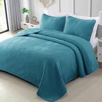 West Elm Teal Lightweight California King Quilt Bedding Set Oversized Washable. Fixed Price $58.57.