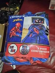 Jay Franco Spider-man Techno City Kids 2PC Reversible Twin/full Comforter. Fixed Price $30.00.