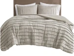 Beautyrest 3PC King/california Comforter Set. Fixed Price $67.99.