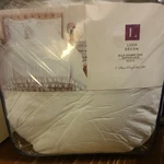 Lush Decor Ella Shabby Chic Ruffle Lace Comforter White 3PC Set Full/queen. Fixed Price $150.00.
