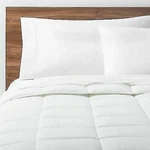Down Alternative Comforter Made By Design Twin Xl Solid White. Fixed Price $25.00.