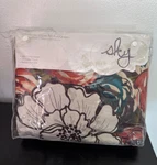 Set Of Sky Comforter Cover Full/queen Jardin + 2 Standard Pillowshams. Fixed Price $50.00.