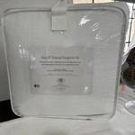 New Laura Ashley Twin Xl Comforter Set White With Standard Sham. Fixed Price $39.99.