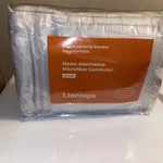 Linenspa Comforter Duvet Insert Queen White Down Alternative All Season Microfib. Fixed Price $35.00.