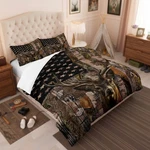 3-PIECE King Comforter Set Featuring Woodland Theme Soft Microfiber Fabric. Fixed Price $130.31.