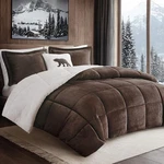 Woolrich Reversible Comforter Set Ultra Soft Plush To Sherpa, Down Alternativ.... Fixed Price $133.42.
