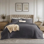 Quilts Queen Size - Ultra Soft Bedding For Modern & Scandinavian. Fixed Price $59.87.