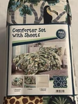 Kids 7 Piece Green Jungle Comforter And Sheets Bedding Set Your Zone Unopened. Fixed Price $26.99.