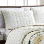 Hig 3 Piece Print Bedspread (reversible). Fixed Price $57.45.