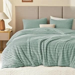 Frye 2" Solid Channel Luxury Faux Fur Comforter 3 Piece Queen Set, Reversible. Fixed Price $73.80.