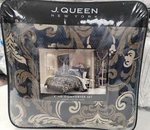 J Queen New York Caruso 4 Piece King Comforter Set Royal Blue Msrp $750. Fixed Price $298.99.