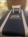 Seattle Seahawks Bedding 4 Pc Set Twin Nfl Football Comforter. Fixed Price $38.50.
