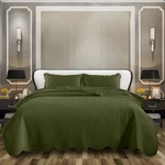 Luxurious Embossed Bedspread Reversible Plush Coverlet Soft Quilt Summer Bedding. Fixed Price $27.89.