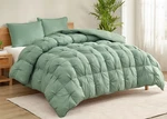 Casual Living Comforter Set Green Pillow Shams 3-PIECE Zuri Mega Puff Reversible. Fixed Price $99.95.