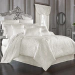 J Queen Bianco White 4-PIECE Comforter Set Damask. Fixed Price $324.99.